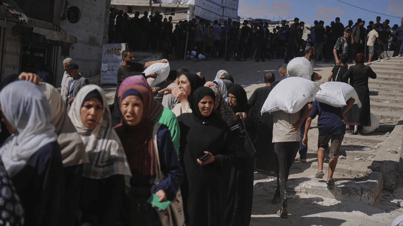 Israeli airstrikes kill 34 in Gaza: Trump eyes truce ‘within a week’; UN aid looted