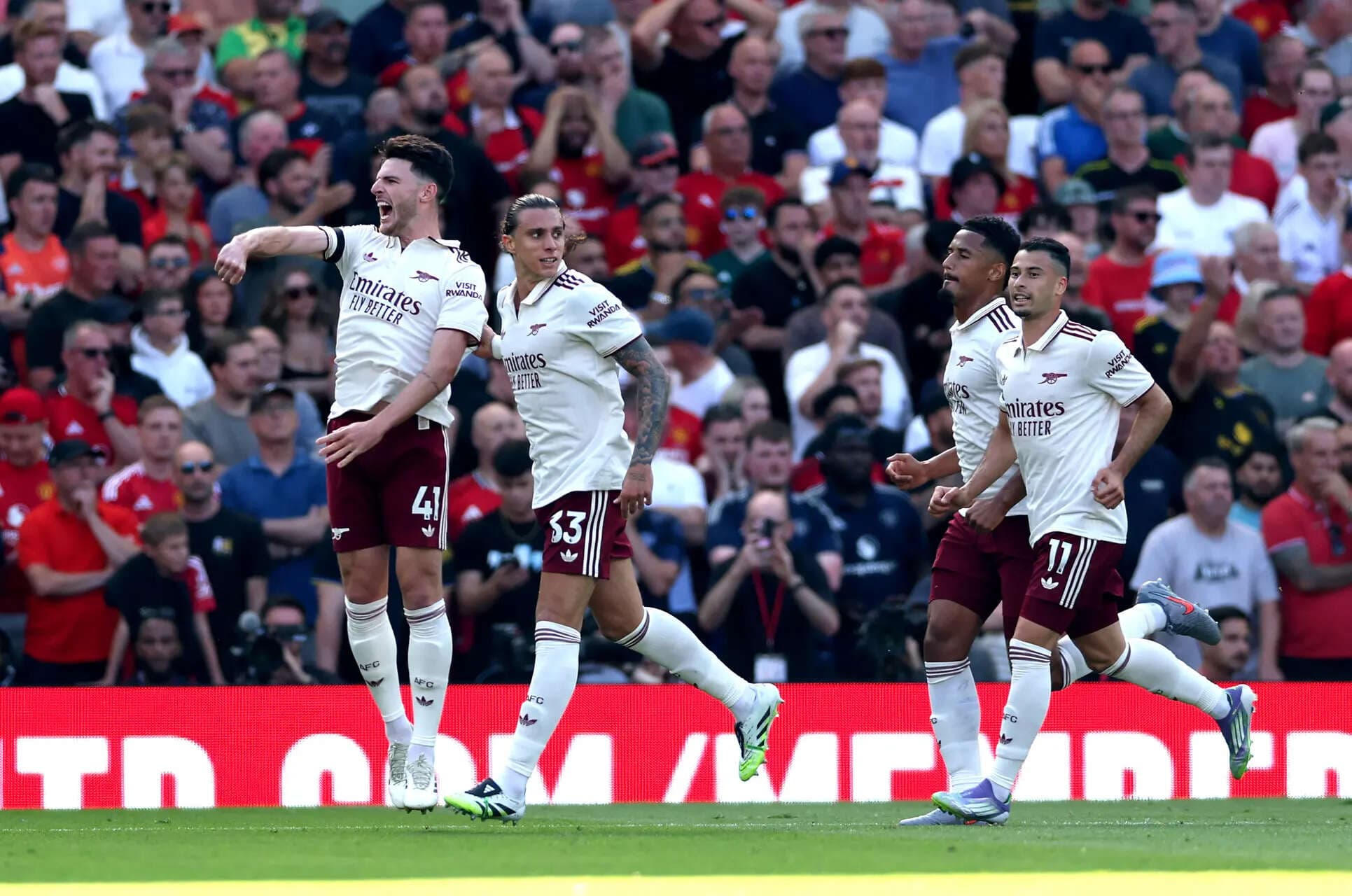 EPL: Arsenal edge Man United in season opener; Chelsea frustrated by Palace